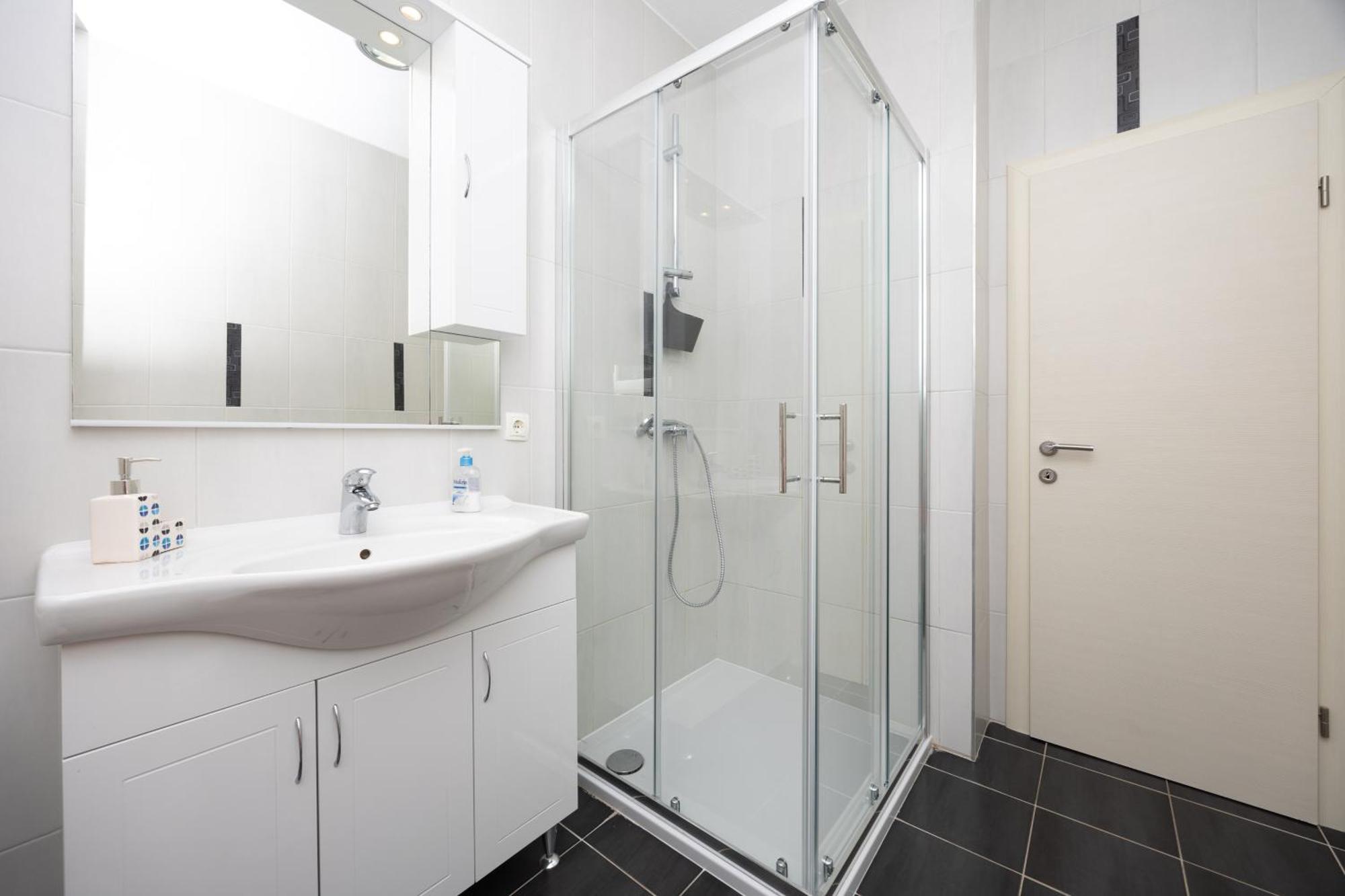 Apartman Markulin Trogir Bagian luar foto