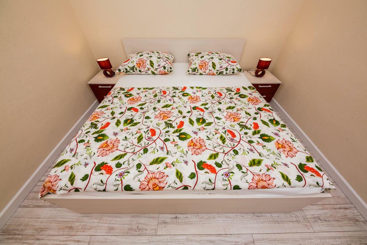 Apartman Markulin Trogir Bagian luar foto