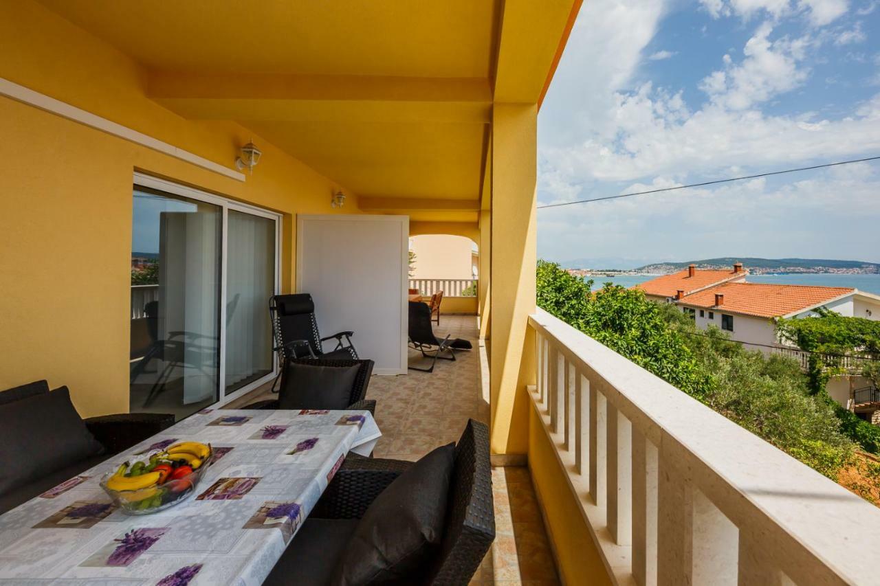 Apartman Markulin Trogir Bagian luar foto