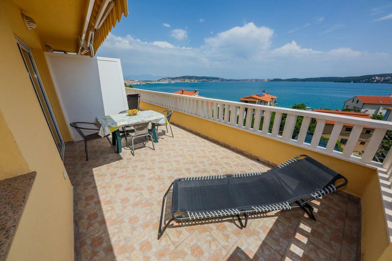 Apartman Markulin Trogir Bagian luar foto