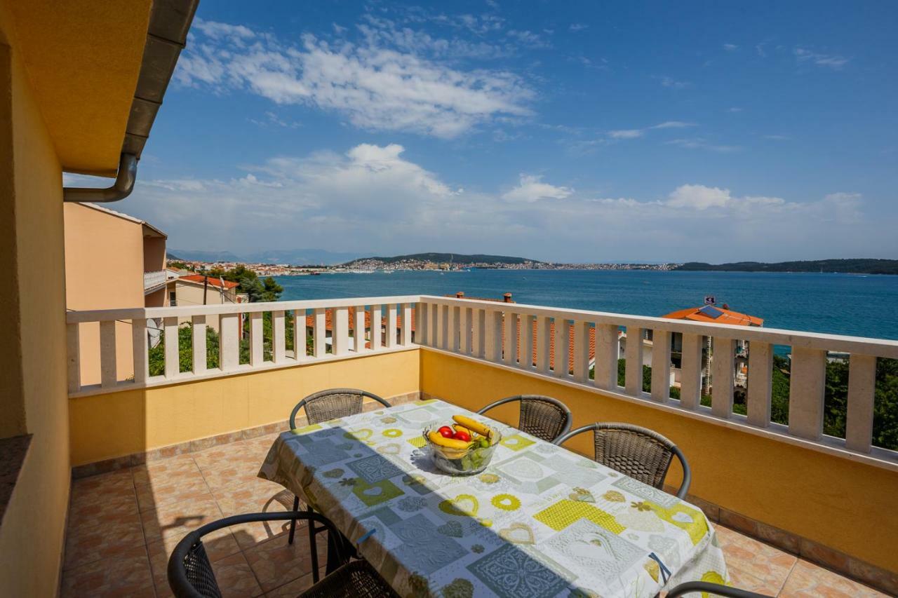 Apartman Markulin Trogir Bagian luar foto