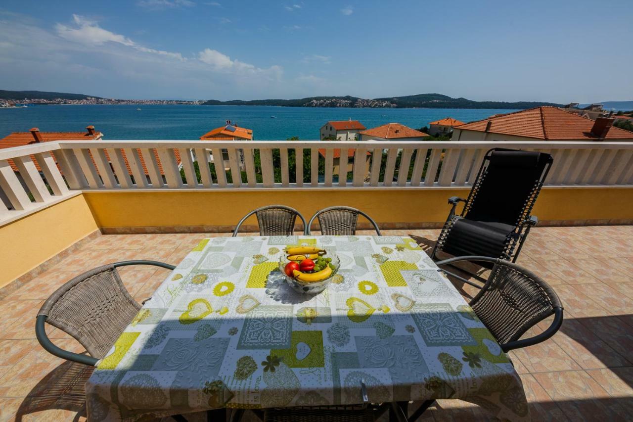 Apartman Markulin Trogir Bagian luar foto